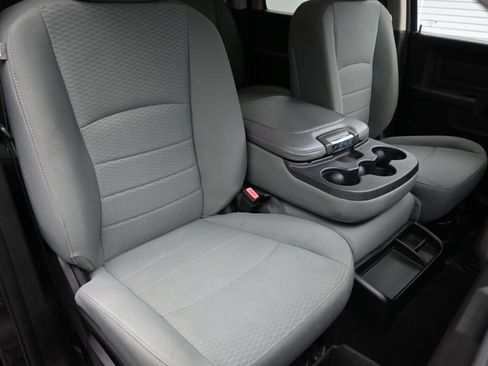 Used 2018 RAM 2500 Tradesman w/ Chrome Appearance Group AWD/4WD image 38