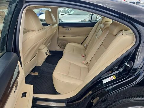 Used 2013 Lexus ES 350 w/ Luxury Pkg FWD image 20