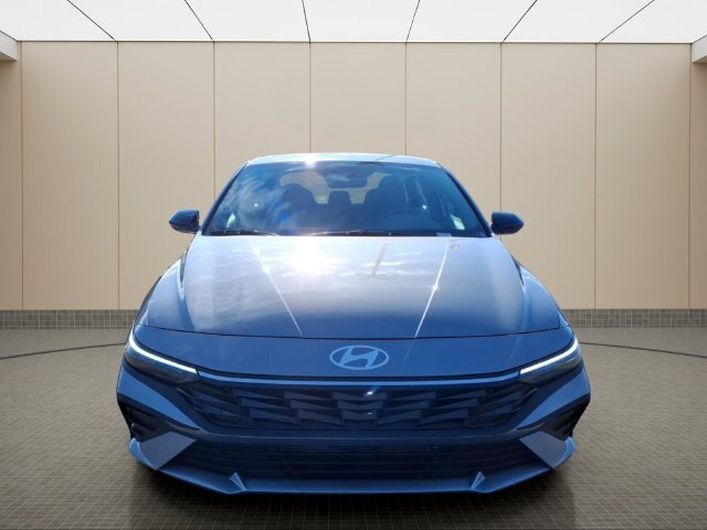 New 2026 Hyundai Elantra SEL FWD image 4