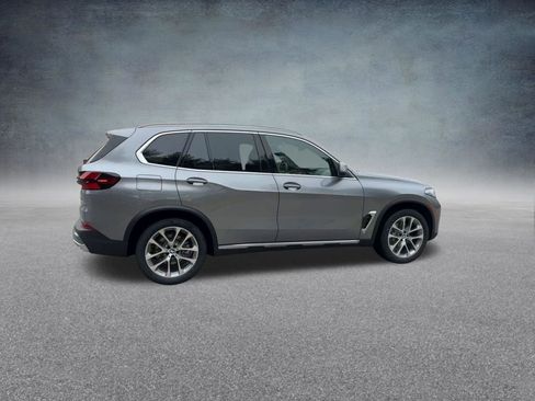 Used 2024 BMW X5 xDrive40i w/ Premium Package AWD/4WD image 28