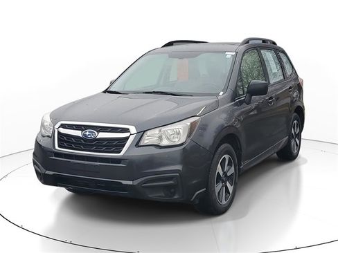 Used 2018 Subaru Forester 2.5i w/ Alloy Wheel Package image 2
