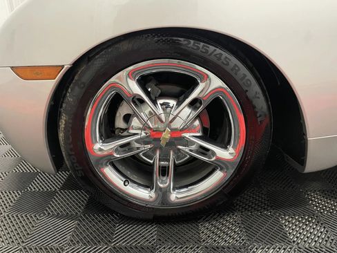 Used 2005 Chevrolet SSR w/ Preferred Equipment Group RWD image 14