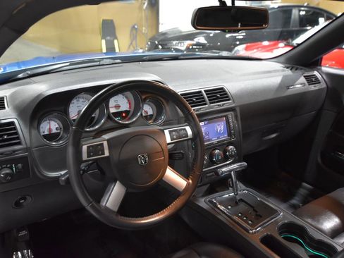 Used 2009 Dodge Challenger R/T RWD image 18