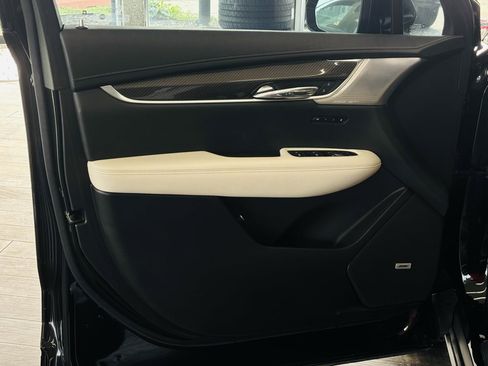 Used 2023 Cadillac XT6 Sport AWD/4WD image 31