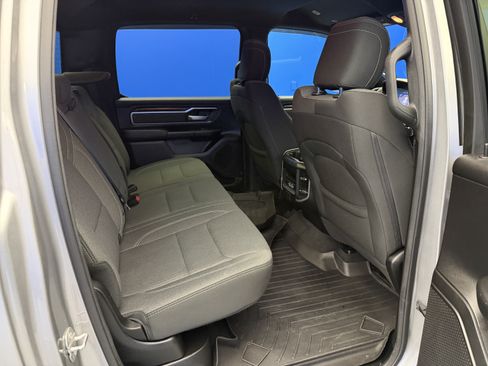 Used 2022 RAM 1500 4x4 Crew Cab image 29