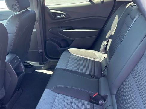 Used 2025 Chevrolet Trax LT w/ LT Convenience Package FWD image 17