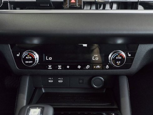 New 2026 Mitsubishi Outlander SE image 54