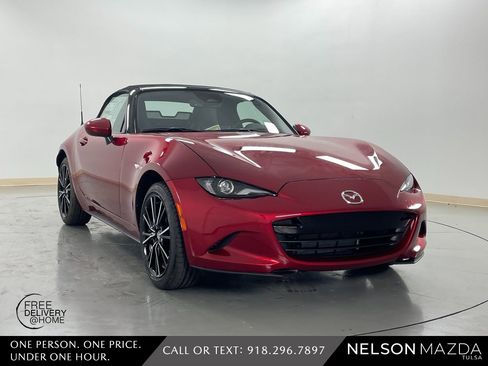New 2025 MAZDA MX-5 Miata Grand Touring image 4