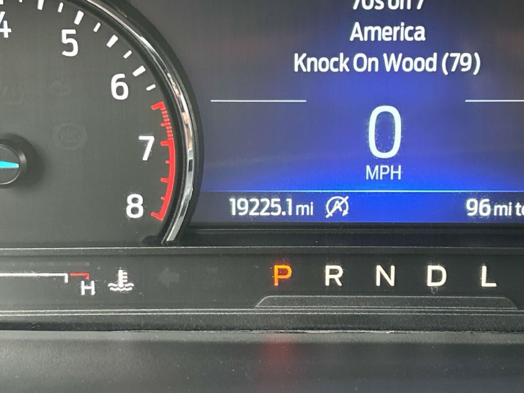Used 2024 Ford Explorer XLT w/ Equipment Group 202A AWD/4WD image 47