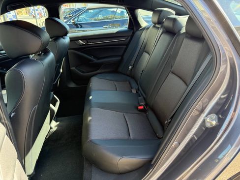 Used 2019 Honda Accord Sport image 29