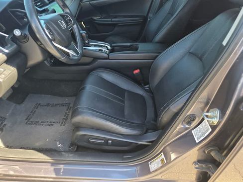 Used 2017 Honda Civic Touring image 18