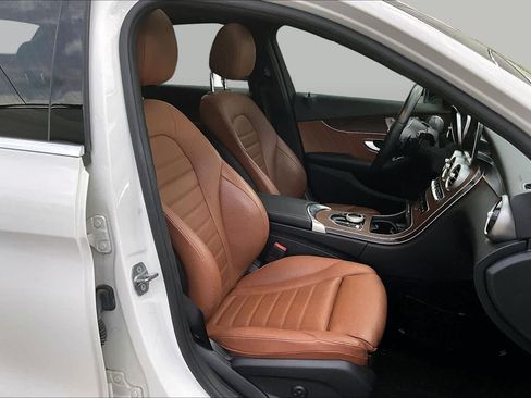 Used 2019 Mercedes-Benz C 300 Sedan image 9