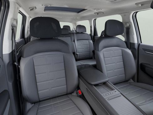 New 2026 Kia EV9 Land w/ Nightfall Edition Package image 10