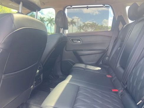 Used 2023 Nissan Rogue Platinum w/ Platinum Premium Package FWD image 30