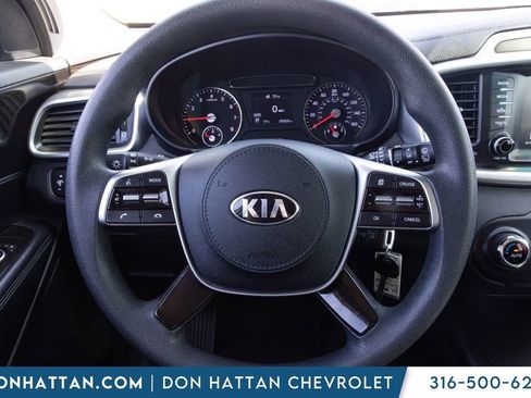 Used 2019 Kia Sorento FWD V6 image 5