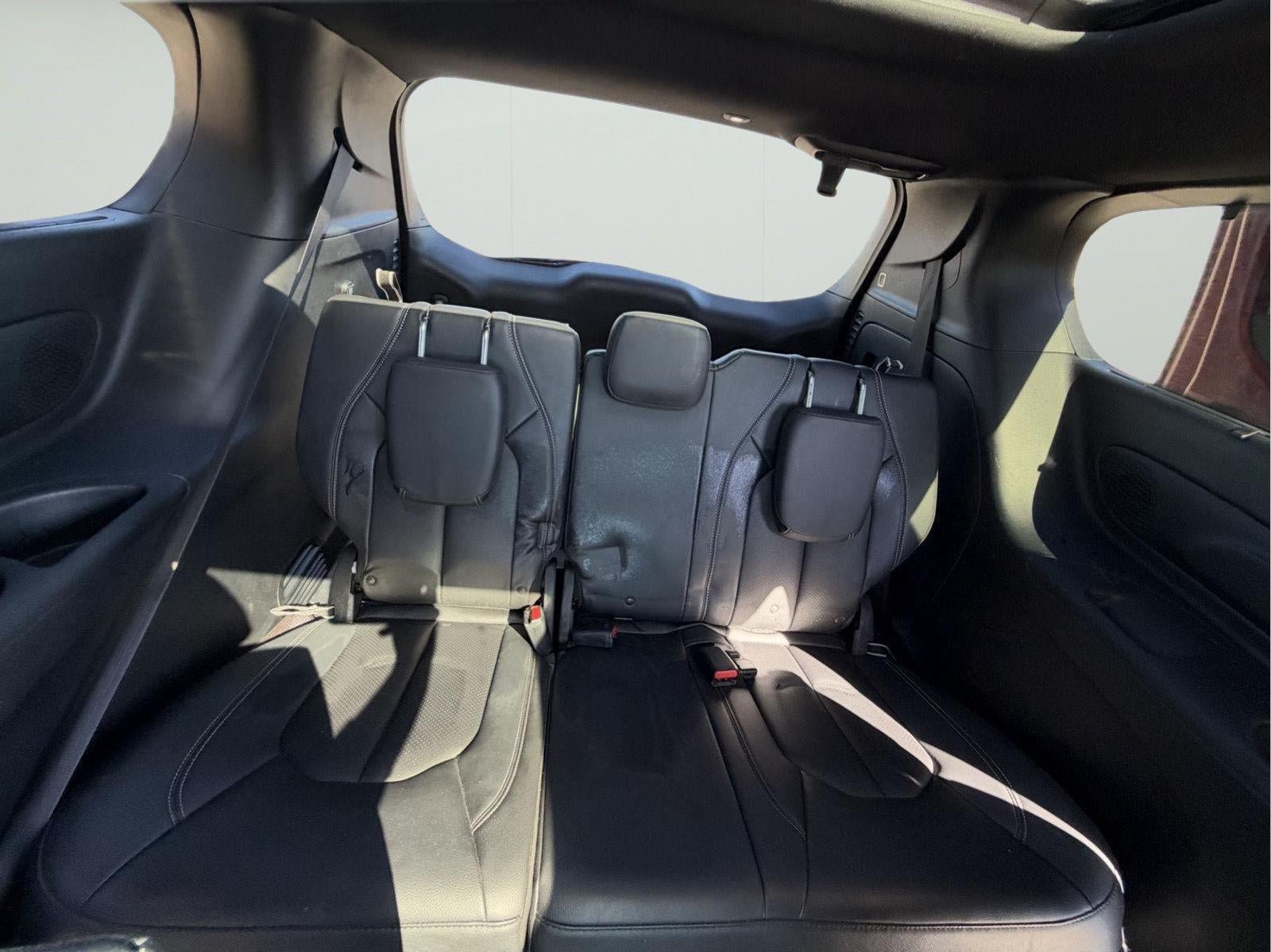 Used 2018 Chrysler Pacifica Touring-L Plus w/ Advanced Safetytec Group FWD image 24