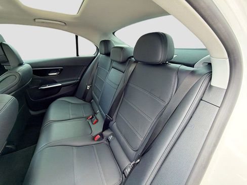 Used 2023 Mercedes-Benz C 300 Sedan image 21