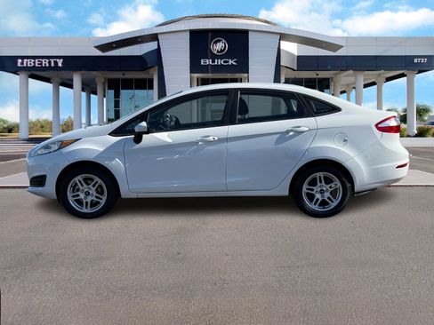 Used 2019 Ford Fiesta SE image 7