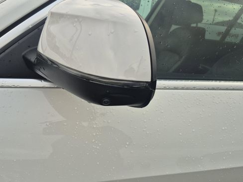 Used 2024 BMW X7 xDrive40i image 21