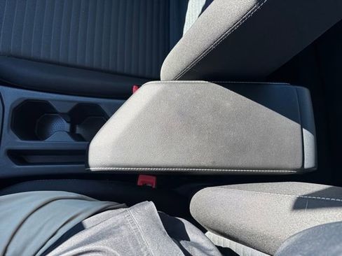 Certified 2025 Volkswagen Jetta S image 28