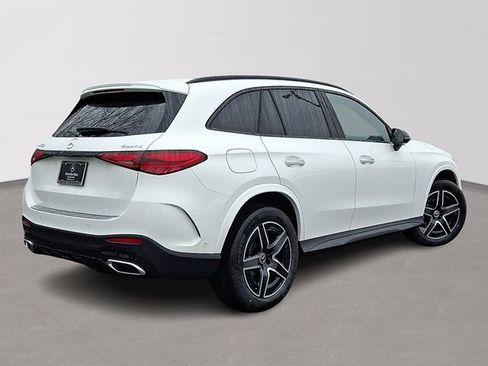 Used 2026 Mercedes-Benz GLC 300 4MATIC image 4