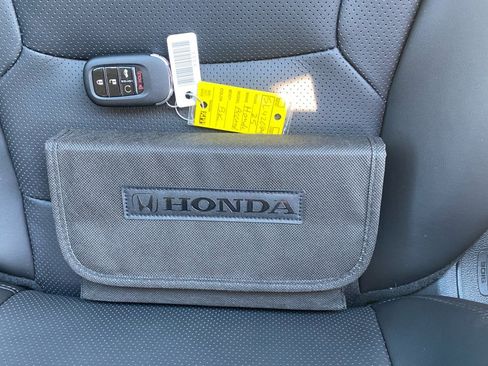 Certified 2025 Honda Accord EX-L image 37