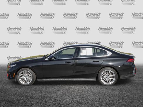 Certified 2025 BMW 530i xDrive w/ Premium Package image 6