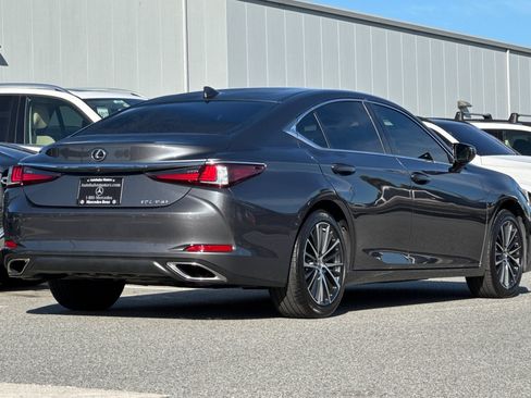 Used 2024 Lexus ES 350 w/ Premium Package FWD image 9