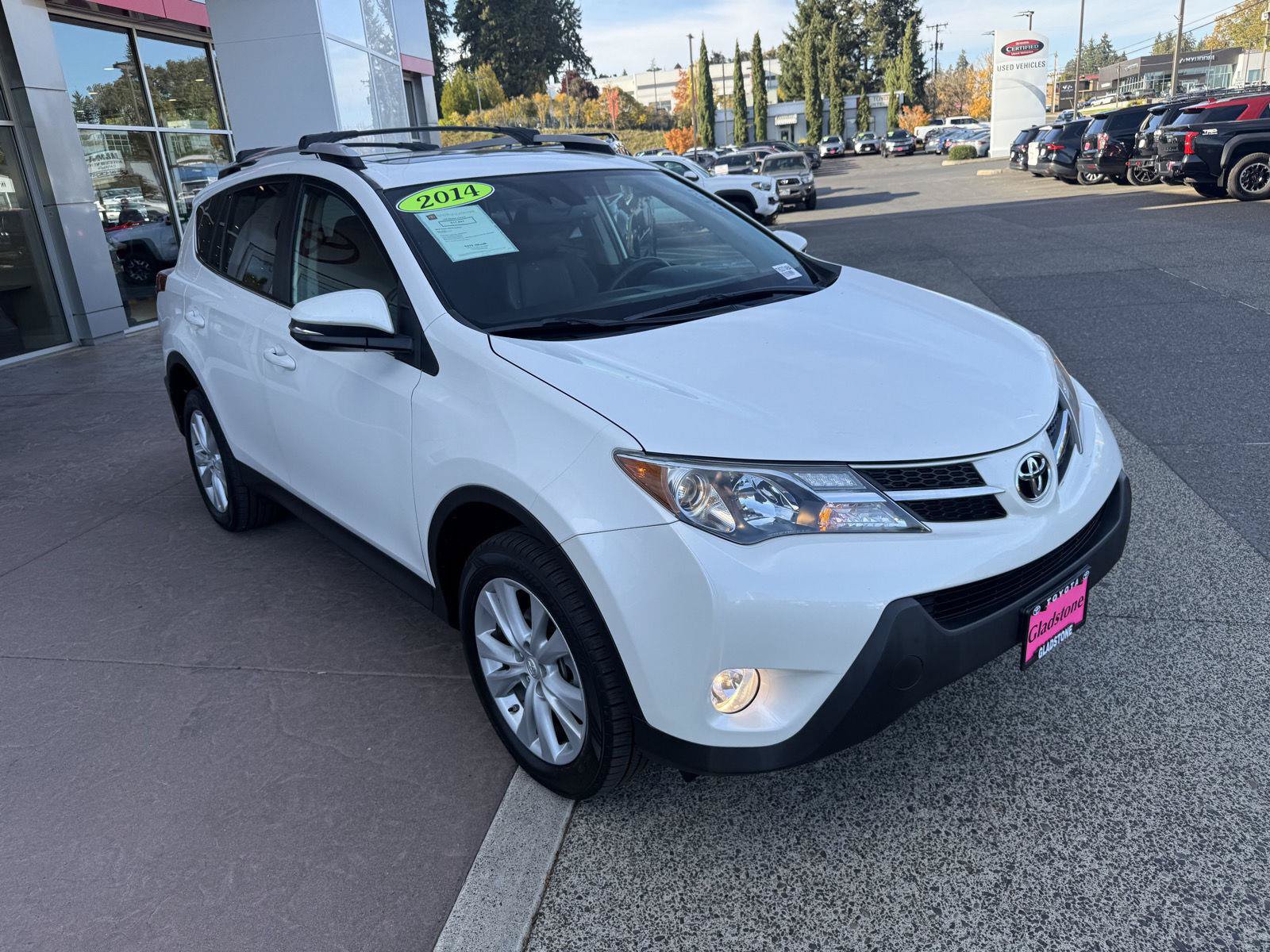 Used 2014 Toyota RAV4 Limited w/ Technology Package AWD/4WD image 36