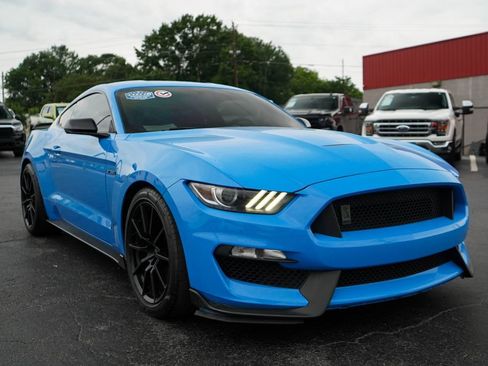 Used 2017 Ford Mustang Shelby GT350 RWD image 38