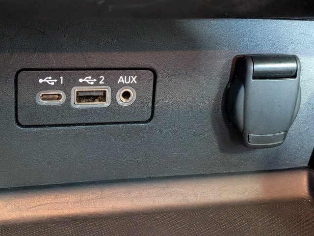 Used 2024 Nissan Altima 2.5 SV FWD image 27