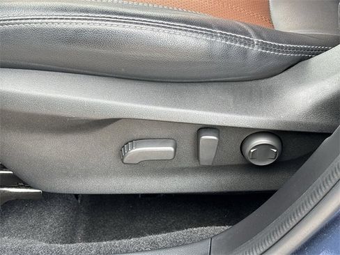 Used 2022 Subaru Forester Touring image 23