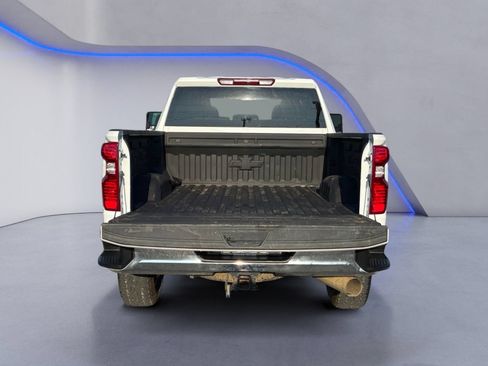 Used 2025 Chevrolet Silverado 2500 LT AWD/4WD image 9