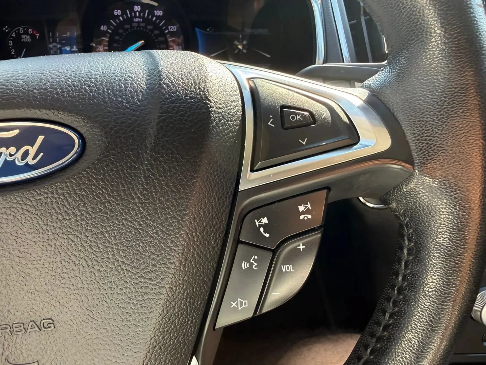 Used 2021 Ford Edge Titanium AWD/4WD image 31