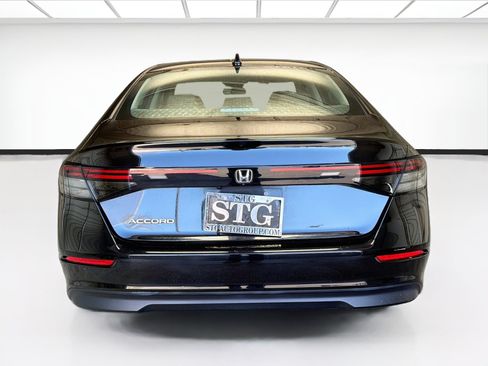 Used 2023 Honda Accord EX image 5