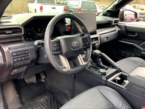 Used 2025 Toyota 4Runner TRD Off-Road Premium w/ Tow Technology Package image 17