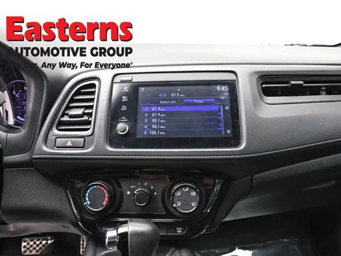 Used 2021 Honda HR-V Sport image 11