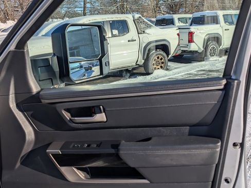 Used 2023 Toyota Tundra Limited image 18