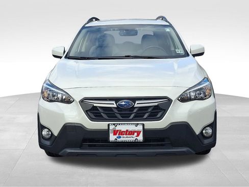 Used 2023 Subaru Crosstrek 2.0i Premium image 2