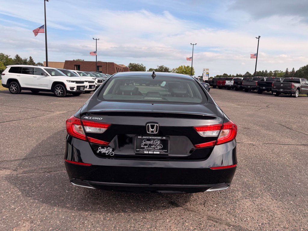 Used 2018 Honda Accord EX-L image 6