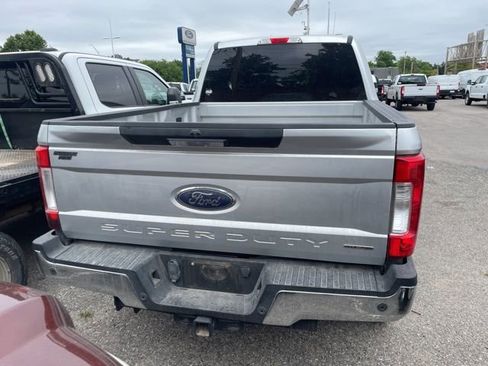 Used 2017 Ford F250 XLT w/ XLT Value Package AWD/4WD image 8