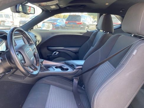 Used 2023 Dodge Challenger SXT image 10