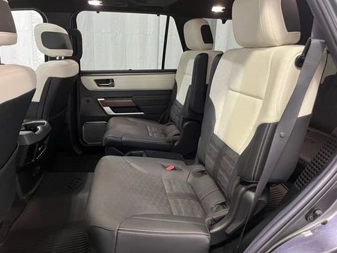 Used 2025 Toyota Sequoia Capstone AWD/4WD image 11