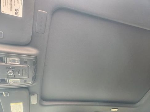 Used 2023 Cadillac Escalade Premium Luxury RWD image 25