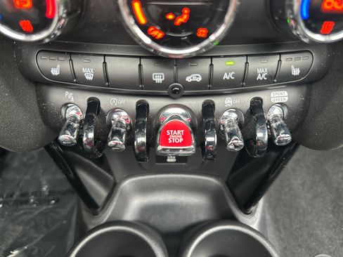 Used 2024 MINI Cooper S FWD image 36