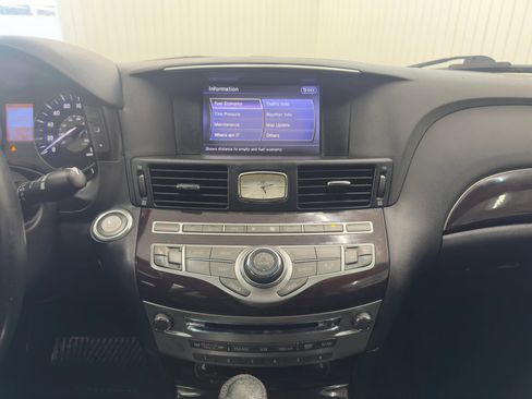 Used 2012 INFINITI M37 w/ Premium Pkg image 16