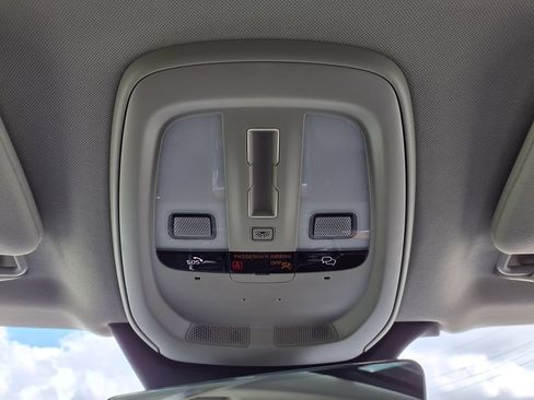Certified 2024 Volvo XC90 B5 Plus AWD/4WD image 28