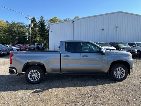 Used 2025 Chevrolet Silverado 1500 LT image 6