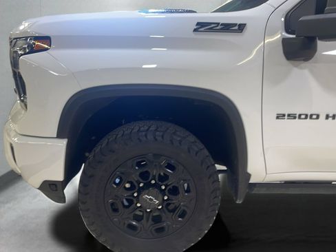 Used 2024 Chevrolet Silverado 2500 LTZ w/ LTZ Plus Package AWD/4WD image 28