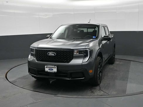 New 2026 Ford Maverick Lariat w/ Black Appearance Package image 5